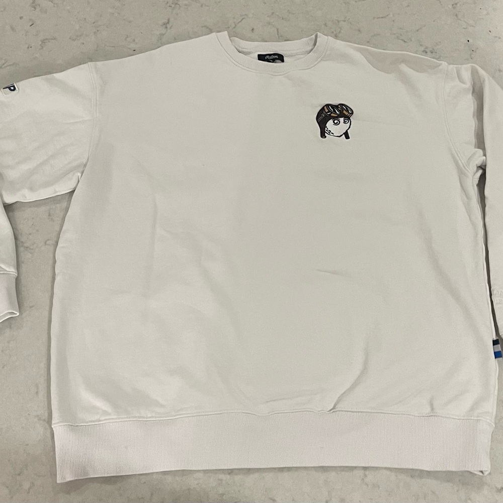 Malbon x wheels up crewneck XXL white with Malbon buckets logo worn approx 15x